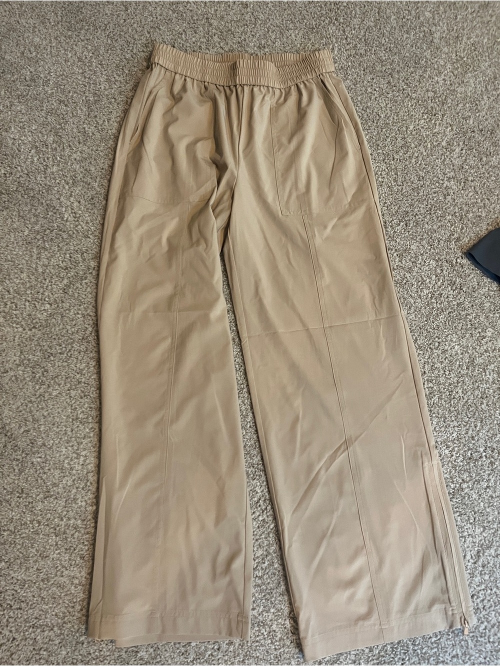 Lou & Grey Wide-Leg Pull-On Pants in Khaki